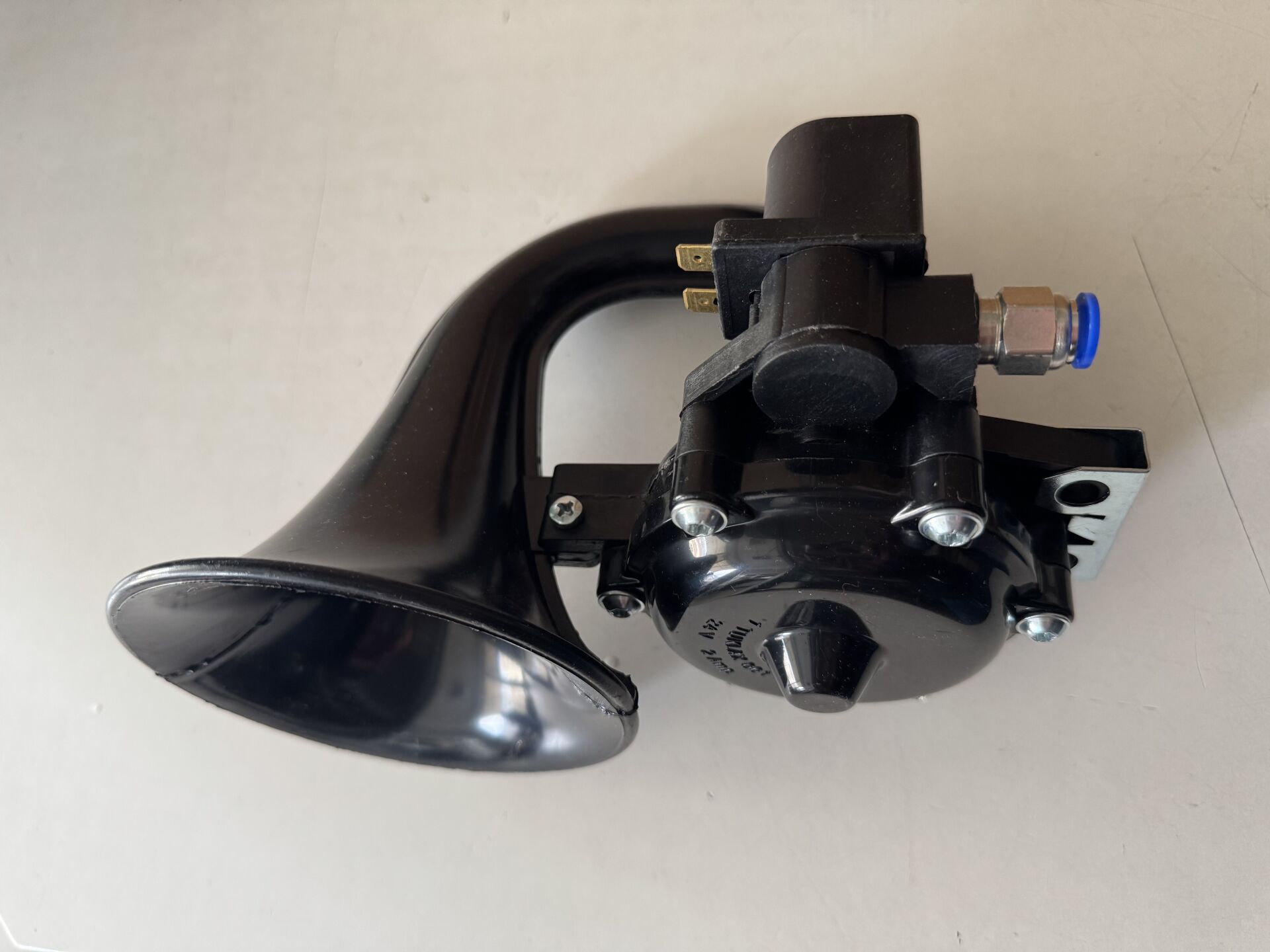 HAVALI KORNA 24V SCANIA 80JH2400 HD200A DEVE BOYNU