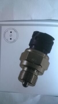 KLF 140066 GERİ VİTES MÜŞÜRÜ MERCEDES ATEGO 001 545 17 09