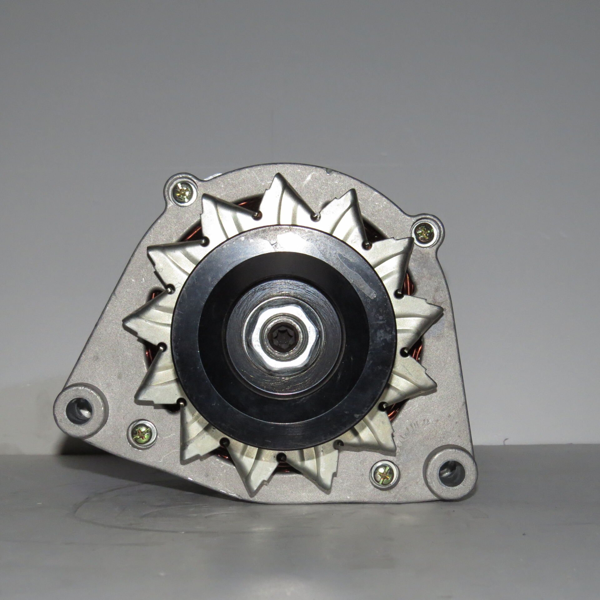 ALT 366  ALTERNATÖR 24V 55A FORD CARGO DEUTZ 0120469519 0120469520