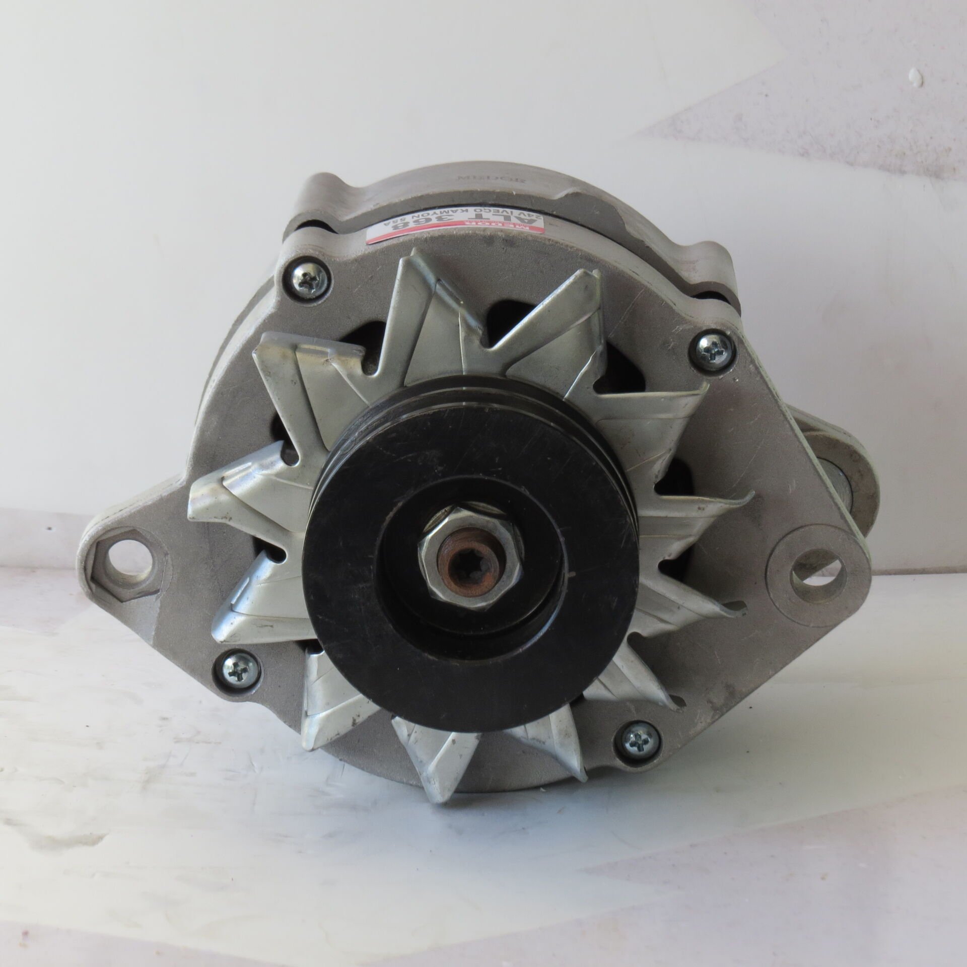 ALT 368  ALTERNATÖR 24V 55 AMPER İVECO TURBOSTAR TURBOTECH MAKO AYAKLI   0120469022    0120469023    0120469026  0120469031  0986034420    0986039130    4844266    98482419 0120469010 0120469048