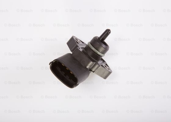 Basınç SensörüIVECO; LAND ROVER GROUP; CHRYSLER; F Daily 35 S 13 199905 - 200603; Discovery II 2.5 Td5 AWD 199810 - 200408; Voyager 2.5 TD 199501 - 200012; Defender 110 2.5 Td5 AWD 199806 - 200707; Defender 130 2.5 Td5 AWD 199806 - 200707; Defender 9