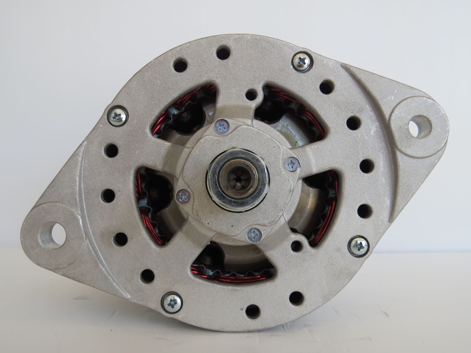 MEDOR ALT 385  ALTERNATÖR 24V 80A VOLVO FH12-FH16 1993-> 0120468093    0120468135   0120469018    0120469033   6033GB3020    1096757    1117011    3986428 0124515017