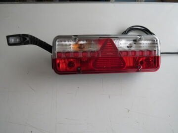 1587-M002L20-A MODULAMP STOP LAMBASI ÜÇGEN LED BOYNUZ GROMET 2500MM