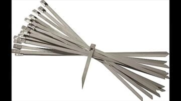 METAL KELEPÇE 300*4,8MM  PK SİYAH ÇELİK