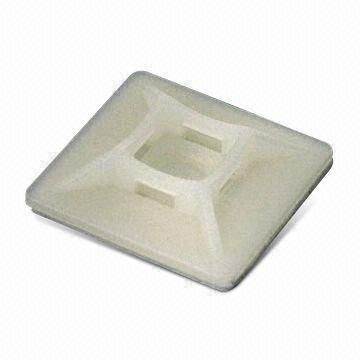 ALMİRA YAPIŞKAN KROŞE PLASTİK  28*28