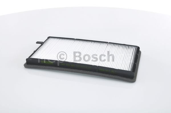 BMW 316 i 09.1990 - 02.1994  BOSCH POLEN FİLTRESİ filitre