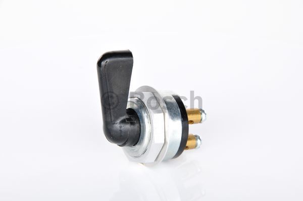 Sinyal Lambası ŞalteriBAUTZ; FORD NEW HOLLAND; NEW TR 2500 Diesel 197501 - 198003; TF 42 198303 - 198612; TF 42 198612 - 200112; TF 44 198303 - 199803; TF 46 198506 - 200006; TF-42 198303 - 198611; Titan 1300 196801 - 197212; TR 1500 196603 - 197412;