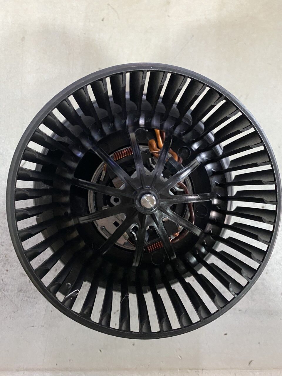 MD 53088   KALORİFER MOTORU 24V AXOR YM A0038300108