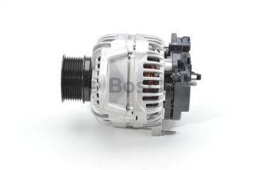BOSCH_0124555017 Alternatör VOLVO ALT 388 80AMP FH 16-Serie; FM-Serie; FM 9-Serie; FMX; 8300; 9300; FH-Serie VOL 21429781; VOL 208493