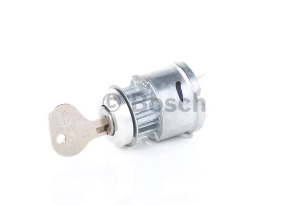 Kontak Anahtarı (Güvenlik kilidi) 20 A, 24 V, üç a FEV 16 A 197206 - 198505; FE 12 A 197106 - 198505; FE 16 197106 - 198505; FEV 12 A 197206 - 198505 STD 9730411; STD 507135;