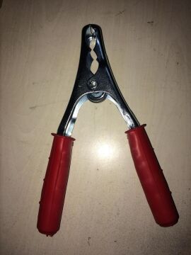 AKÜ MAŞASI 200 AMPER KIRMIZI/SİYAH MTA 4814255 TAKVİYE PENSESİ