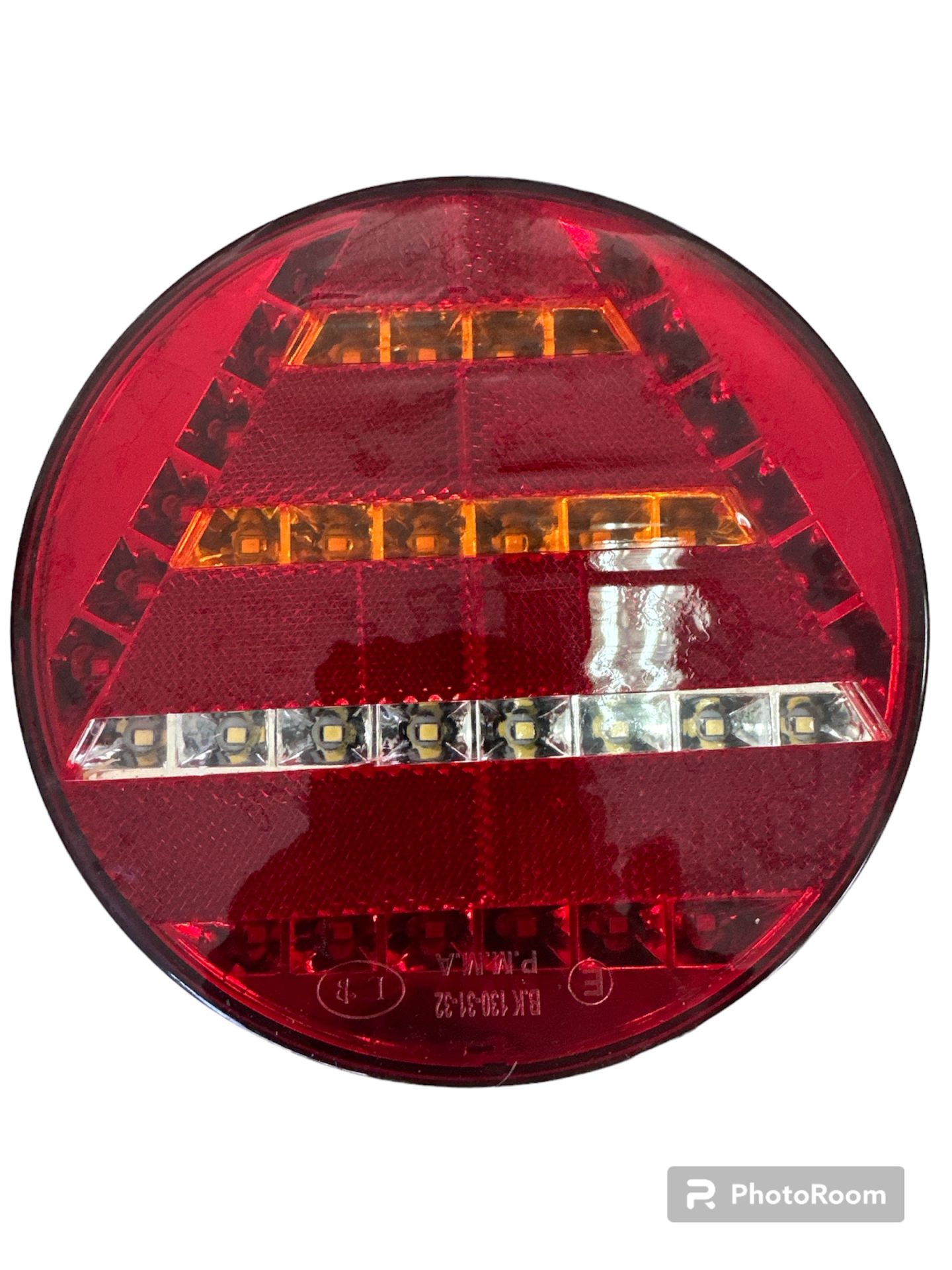 ÜÇGENLİ LEDLİ YUVARLAK STOP LAMBA