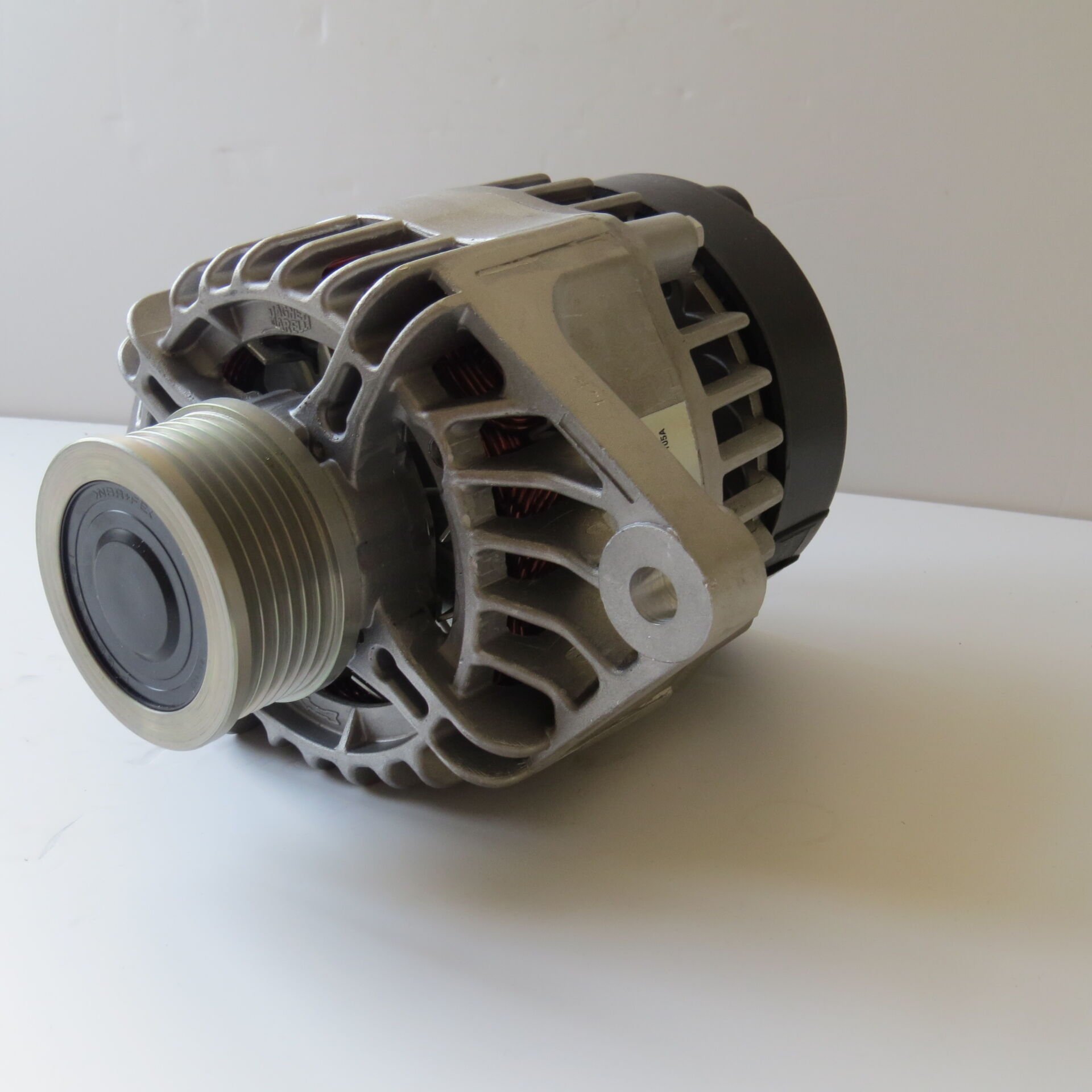 826 ALTERNATÖR 12V 105 A DOBLO JTD.1.9 FİAT