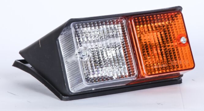 ÜÇLER.A18-0466L ÜÇLER 3600/6600 FORD TRAKTÖR ÖN PARK LAMBASI