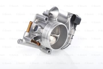 Gaz Kelebeği TertibatıVW (VOLKSWAGEN) Golf IV 2.8 199812 - 200208; Jetta 2.8 199810 - 200412; Jetta 2.8 Wagon 200101 - 200207 VWW 021133062