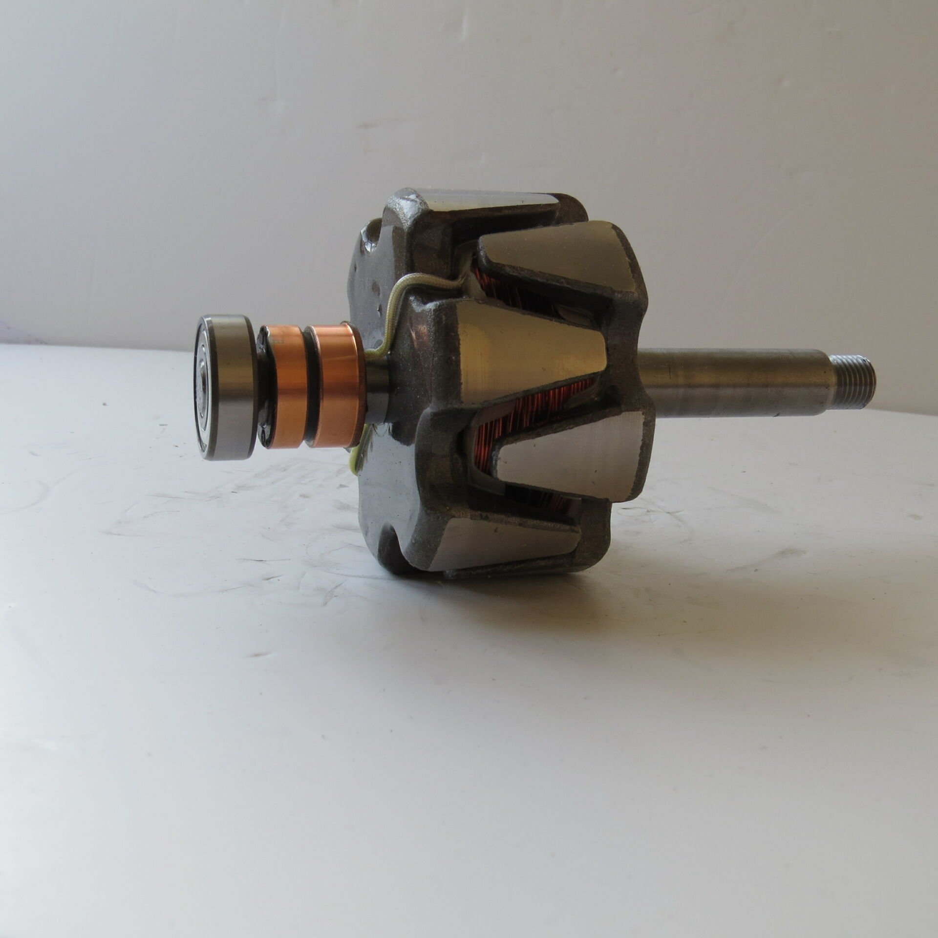 MAKO 284 ALTERNATÖR ROTOR  12V RENAULT 9