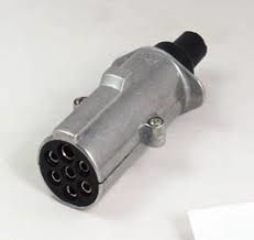 ÖN SOKET - 7 P - BEYAZ - DİŞİ - S - ISO 3731