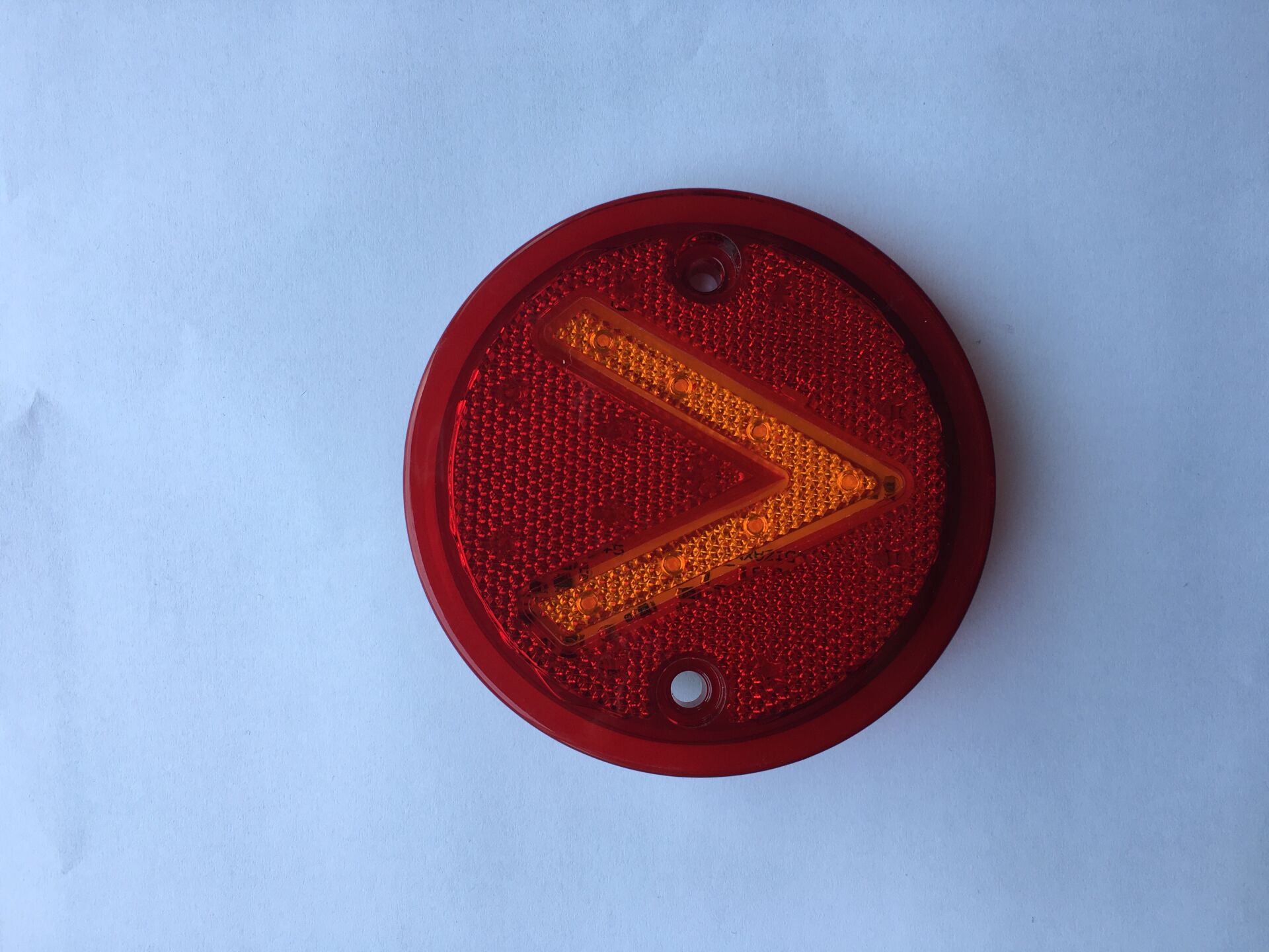 ÜÇLER.A19-1209L ÜÇLER 3 FONKSİYONLU LED STOP LAMBASI 18 LEDLİ