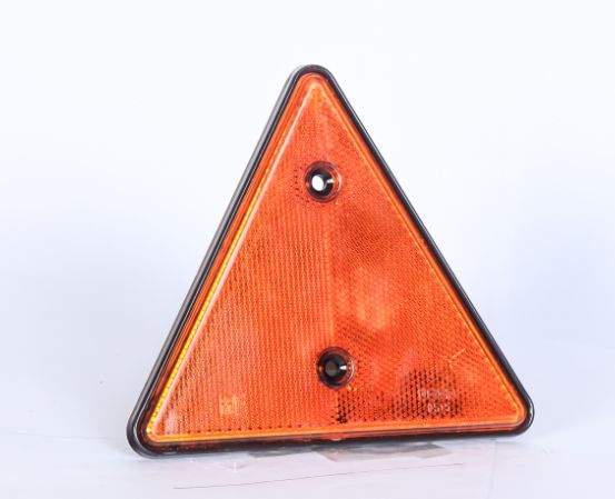 ÜÇLER.A20-0515. ÜÇLER ÜÇGEN KEDİ GÖZÜ  KAPALI