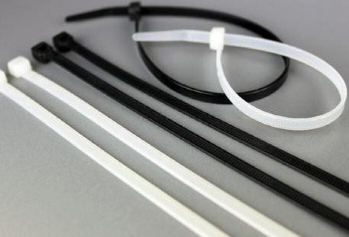 ENG 40 3427 ENG KABLO BAĞI 380*4,5MM SİYAH PLASTİK KELEPÇE CIRT 100 ADET