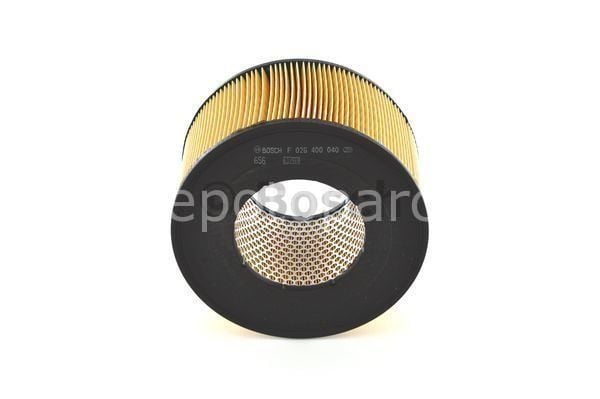 TOYOTA Hilux 2.4 Diesel Pickup 08.1997 - 08.2001 BOSCH HAVA FİLTRESİ