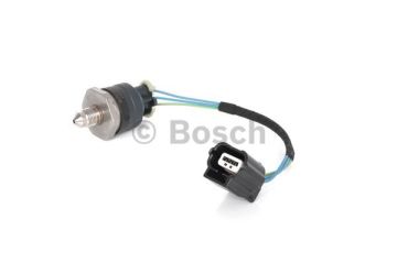 Basınç SensörüJAGUAR; LAND ROVER GROUP; Range Rover Sport 5.0 SC AWD 200909 - 201308; XK 5.0 Convertible 200902 - ; Range Rover III 5.0 V8 Supercharged AWD 200909 - 201301; XK 5.0 Coupe 200902 - ; XK 5.0 R Coupe 200901 - ; XJ 5.0 V8 200911  ROW LR012