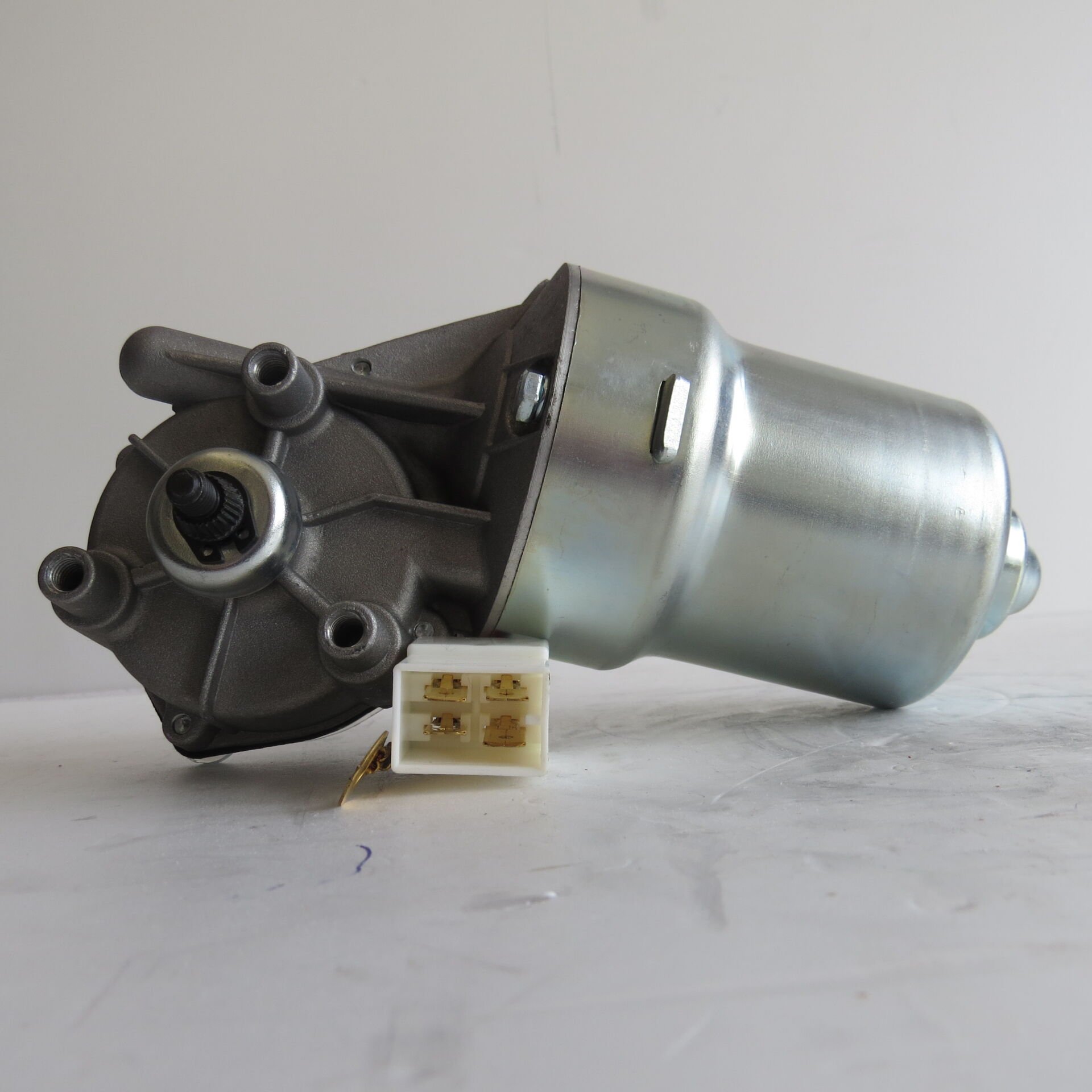 MD 56031    SİLGİ  MOTORU RENAULT TOROS KK1032