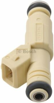 Benzin EnjektörüVOLVO V70 I T-5 199701 - 200003; C70 2.3 T5 Coupe 199709 - 200207; C70 I 2.3 T5 Cabrio 199808 - 200207; 850 R Kombi 199508 - 199707; 850 R 199508 - 199707; S70 R 2.3 T 199701 - 199807; V70 I 2.0 Turbo 19970 VOL 94545570; VOL 945455