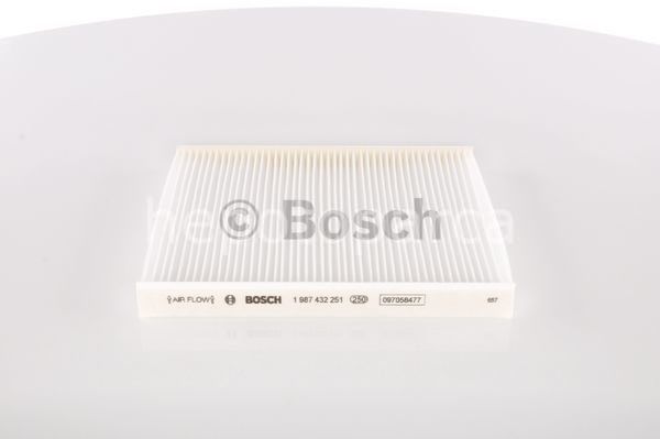 ALFA ROMEO Giulietta 1.6 JTDM 05.2010 - 12.2015  BOSCH POLEN FİLTRESİ