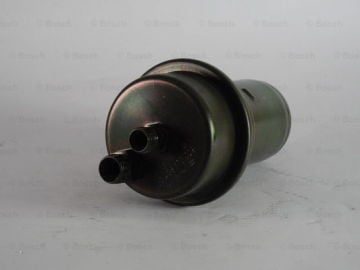 Yakıt TutucuFORD; RENAULT; PEUGEOT; DE LOREAN Capri 2.8i 198101 - 198704; Granada 2.8i 197708 - 198504; 25 2.7i 198401 - 198908; Granada 2.8i Turnier 197708 - 198504; 505 2.2i 198105 - 198410; Escort 1.6i RS 198202 - 198307; 30 2.7i 197810 - 1983 REN