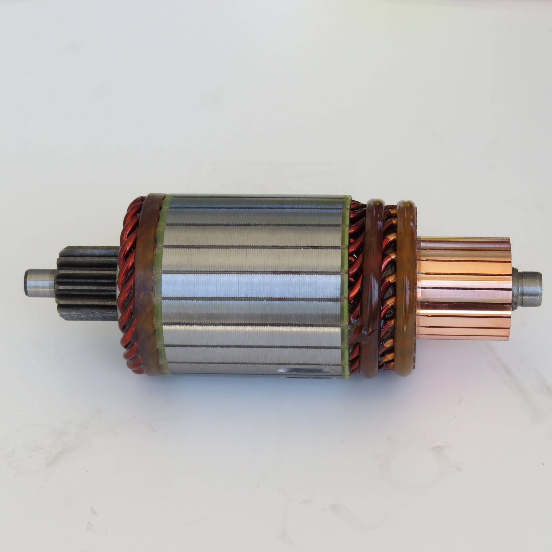 MEDOR IM 1255 MARŞ KOLLEKTÖRÜ 24V 15 DİŞ MAN SULTAN DEUTZ IS1255-16907431