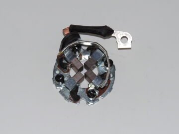 BHL 230  KÖMÜR YUVASI 12V  FORD V 184 MOTORCRAFT TİPİ  F7RU11434BA F7RUBA