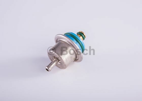 Basınç RegülatörüFORD Mondeo 2.0i 199608 - 200009; Mondeo 2.0i Turnier 199608 - 200009; Focus 1.6i 200209 - 200505; Ka 1.6i 200307 - 200809; Focus 1.6i Turnier 200209 - 200505; Fiesta 1.6 i 200008 - 200412; Ka 1.0i 199908  FOR 96MF9C968DA; FOR 96M