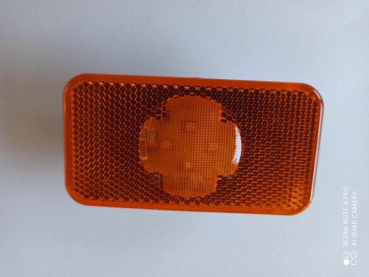 4025 YAN İŞARET LAMBASI VOLVO YAN ETEK LAMBA. 24V