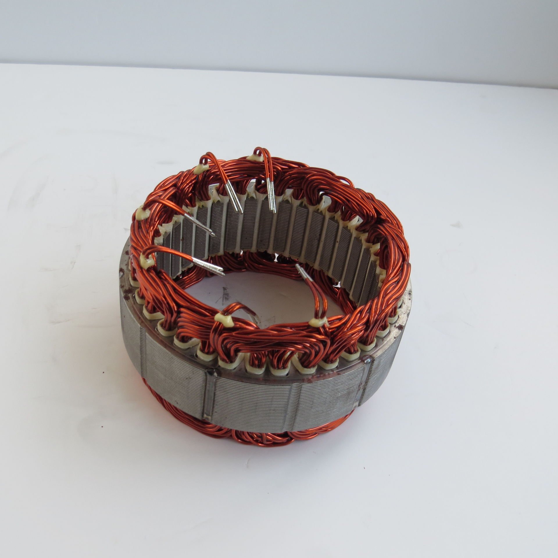 ISKRA MAHLE MGX465  ALT.STATÖR 12V NEW HOLLAND JCB LETRİKA MAHLE