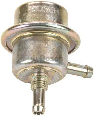 Basınç RegülatörüBMW K 1100 RS Sondermodell 199501 - 199612; K 1100 LT 199201 - 199904; K 1100 LT High Line 199701 - 199904; K 1100 LT Special Edition 199401 - 199904; K 1100 RS 199301 - 199612 BMW 13531464588