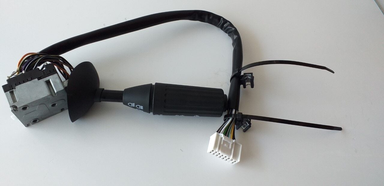 102677  SİNYAL KOLU FORD CARGO  MUADİLİ 11k661 11K661 102677  SİNYAL KOLU FORD MUADİLİ