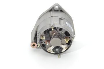 AlternatörMERCEDES-BENZ; MAN 9t L-LS Serie; 15t L-LS Serie; 11t L-OF (OM352,353); 13t L-LS Serie; Unimog; 10t-Serie; 6t L-Serie; 12t-Serie; 16t-Serie; Trac; OM 314-Serie; D 0800-Serie; 17t-Serie; 17t L-LP Serie; 14t-Serie; 14t L- MB A0071542302; MB 00715