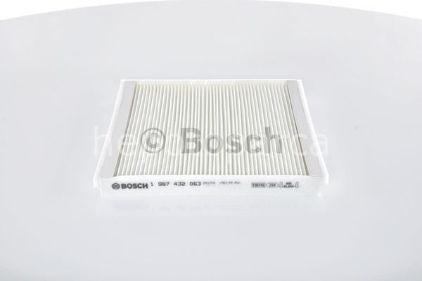 VOLVO V40 I 1.8 16V 01.1995 - 07.1999  BOSCH POLEN FİLTRESİ