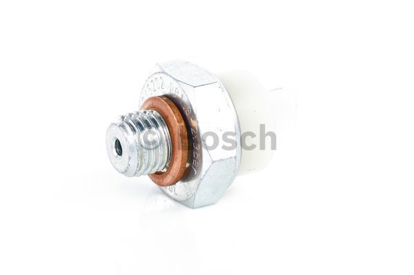Yağ Basınç Uyarı ŞalteriJOHN DEERE MD 1055 198310 - 199810; MD 975 197509 - 198105; MD 965 197509 - 198310; MD 1068 Hydro 198110 - 199610; MD 1052 198310 - 199810; MD 1042 198310 - 199810; MD 1032 198310 - 199810; MD 1072 198110 - 1996 DEE AZ22892