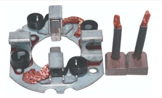 BHH8630 KÖMÜR YUVASI 12V NİSSN SUNNY-KOMAT