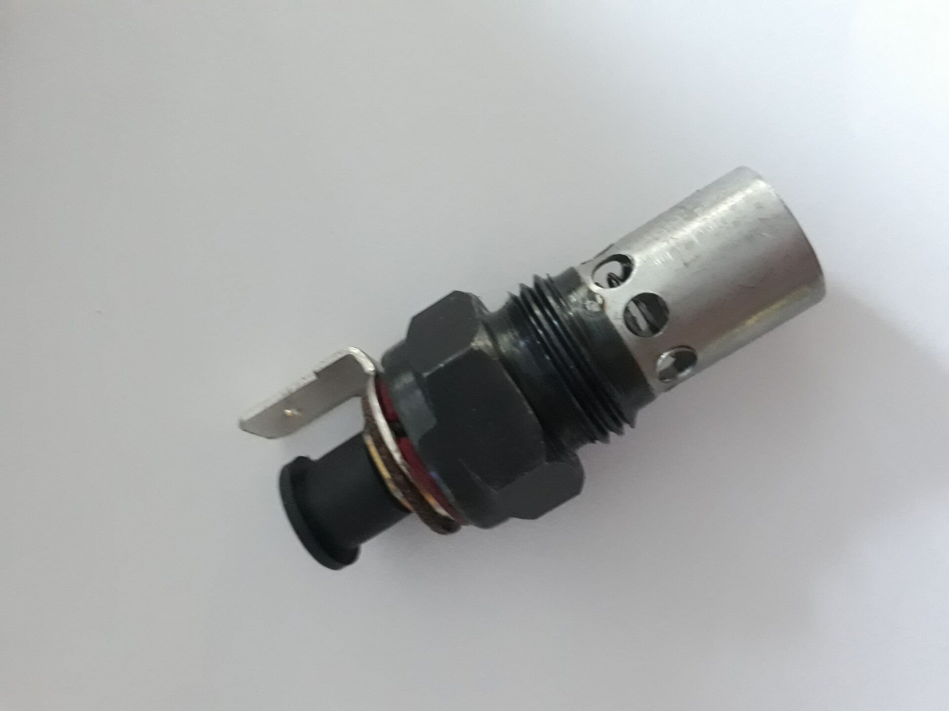 TA 40B KIZDIRMA BUJİSİ  24V FİAT.DODGE 50 NC NM 23 26.200