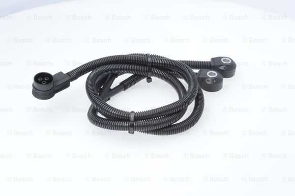 Vuruntu SensörüMERCEDES-BENZ 500 SL 198903 - 199208; SL 500 199309 - 199508; 500 SL 199209 - 199306; 500 SL 198909 - 199208; SL 500 199307 - 199509; SL 500 199509 - 200409; 500 SL 198909 - 199209 MB A0021538428; MB 00215