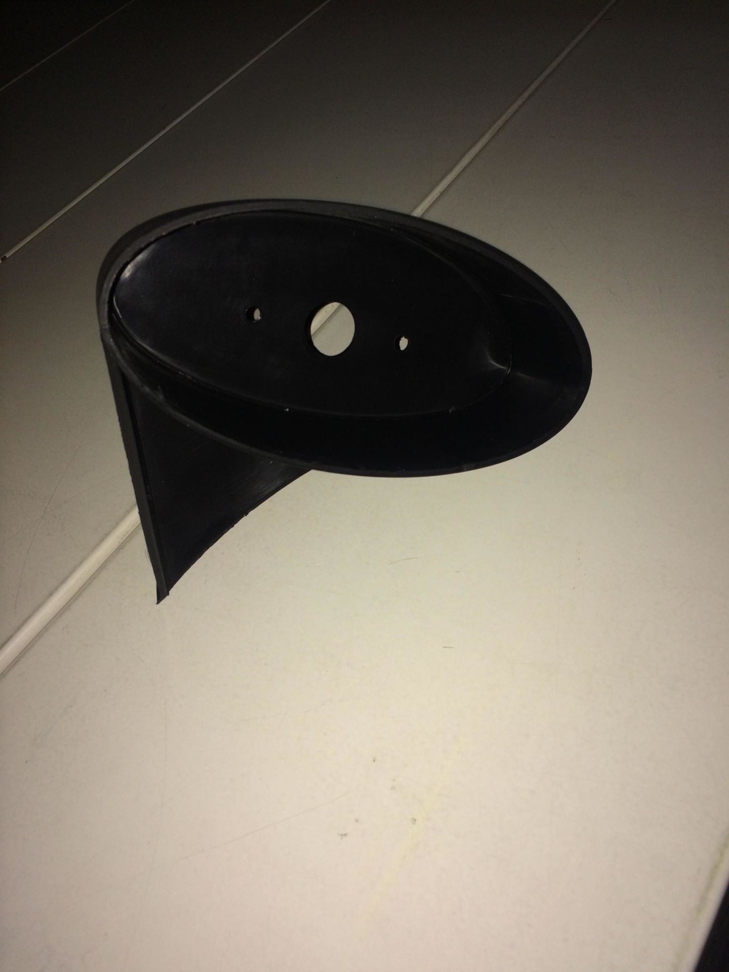 FARPLAS-7-600890 OVAL STOP KORUYUCU SOL  MF TRAKTÖR MASSEY FERGUSON