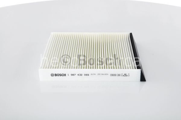 RENAULT Scenic 1.6i 03.1999 - 04.2003  BOSCH POLEN FİLTRESİ