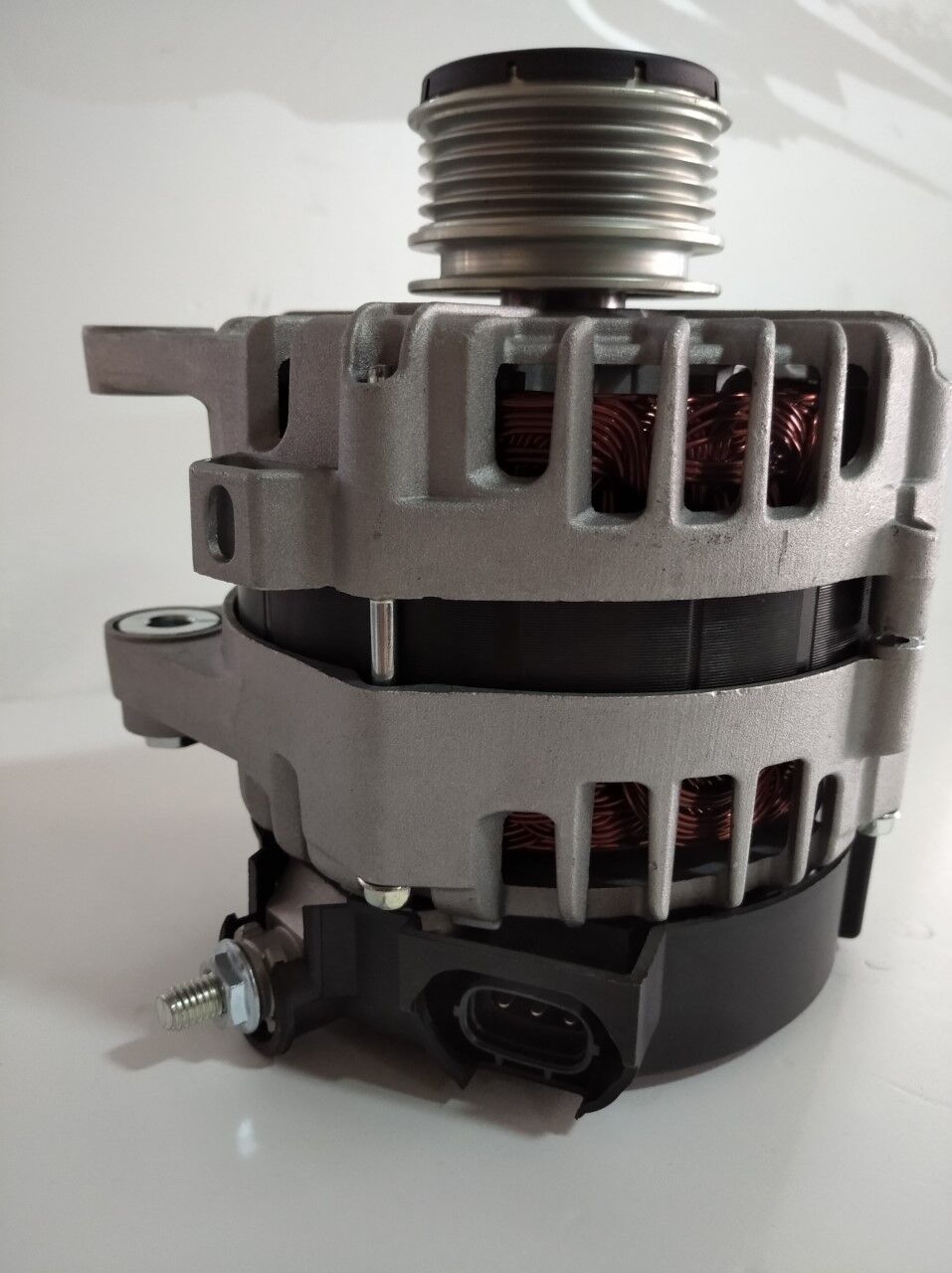 ALT 8018 ALTERNATÖR 12V 130 AMPER HYUNDAİ 1,6 1,7  CRD IX 35 KIA SPORTAGE  373002A850