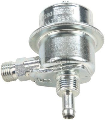Basınç RegülatörüVOLVO; FERRARI 960 3.0 199009 - 199707; 960 2.5 199409 - 199707; V90 2.9 199701 - 199807; S90 2.9 199701 - 199805; 348 TB Coupe 199002 - 199404; 348 TS Spider 199008 - 199404; 960 3.0 199409 - 199507; 960 2.5 199509 VOL 35476530; VOL