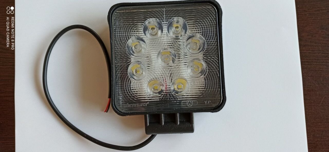 YP-168 YM ALEMİNYUM ÇALIŞMA OTO AYDINLATMA  9 LEDLİ KARE