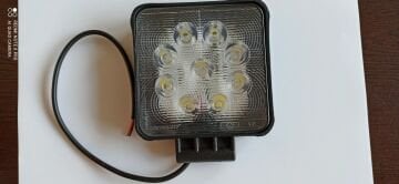 YP-168 YM ALEMİNYUM ÇALIŞMA OTO AYDINLATMA  9 LEDLİ KARE