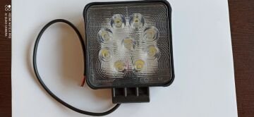 YP-168 YM ALEMİNYUM 9 LEDLİ KARE ÇALIŞMA LAMBASI OTO AYDINLATMA